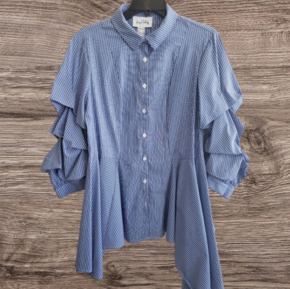 💙 NWT- Joseph Ribkoff Asymmetrical Blouse